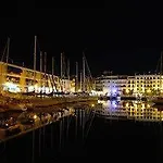 Hungaria 4*