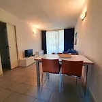 מלון דירות Hungaria גראדו