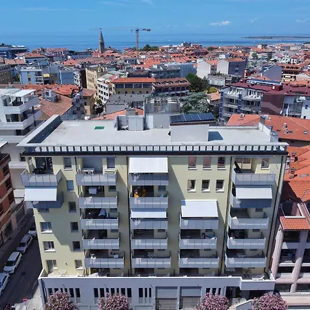 Hungaria Aparthotel Grado