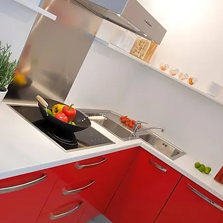 Hungaria 4*