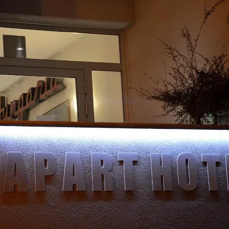 Hungaria Apartmanhotel Grado