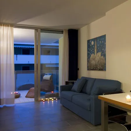 Hungaria Lägenhetshotell 4*