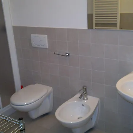 Hungaria Aparthotel 2*