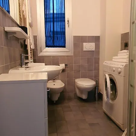 Hungaria Lägenhetshotell Grado