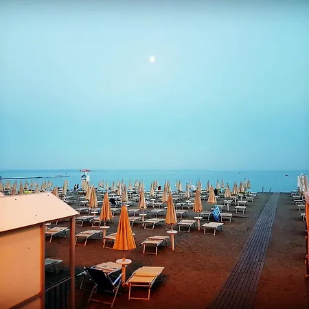 Hungaria Aparthotel Grado